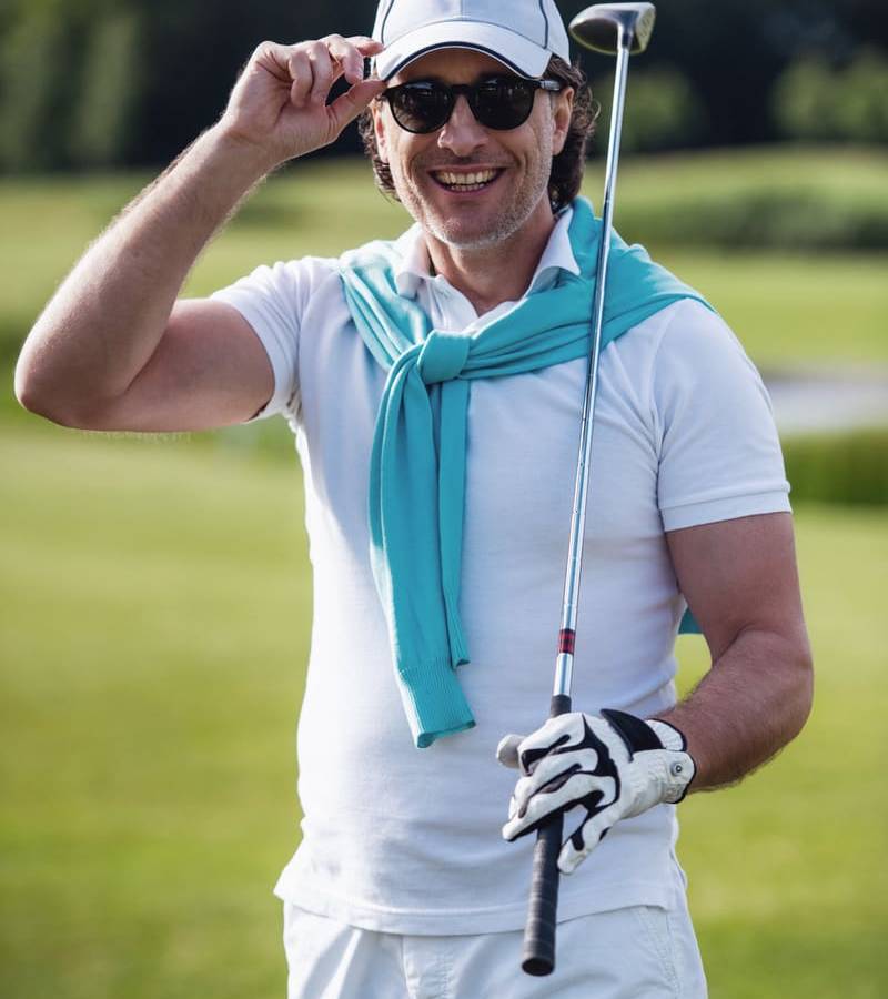 solo golfer